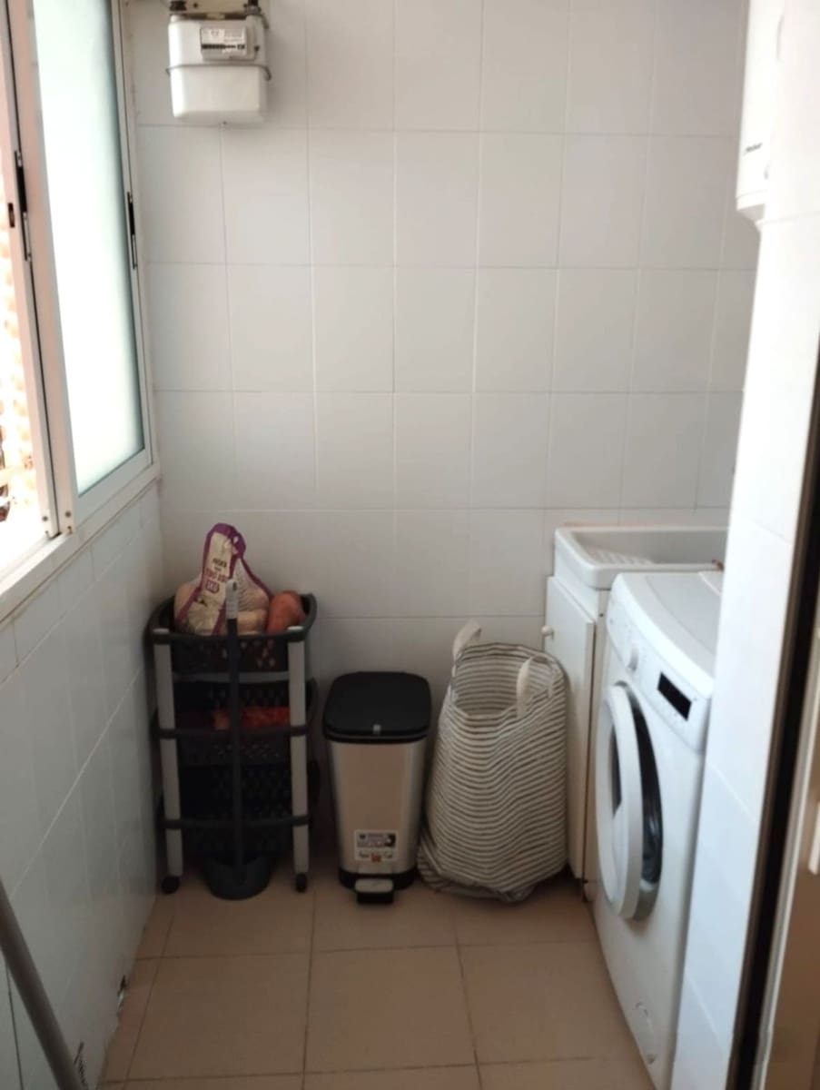 3 slaapkamer Appartement te koop in Malaga stad met zwembad garage - € 520.000 (Ref: 9669499)