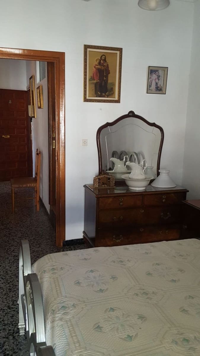 5 slaapkamer Huis te koop in Algarrobo met garage - € 225.000 (Ref: 9669501)