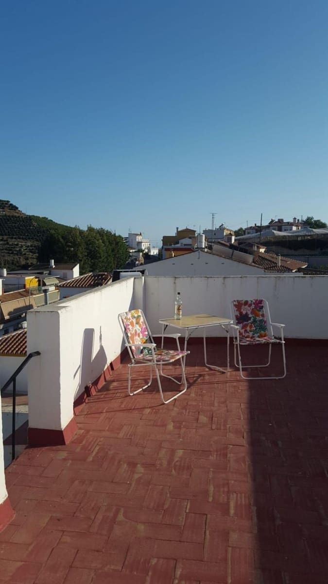 5 slaapkamer Huis te koop in Algarrobo met garage - € 225.000 (Ref: 9669501)