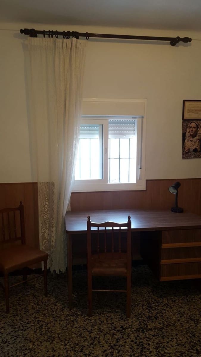 5 slaapkamer Huis te koop in Algarrobo met garage - € 225.000 (Ref: 9669501)