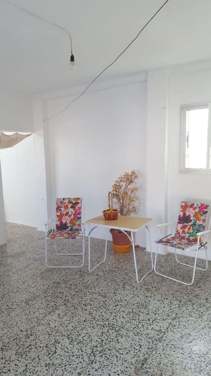 5 slaapkamer Huis te koop in Algarrobo met garage - € 225.000 (Ref: 9669501)