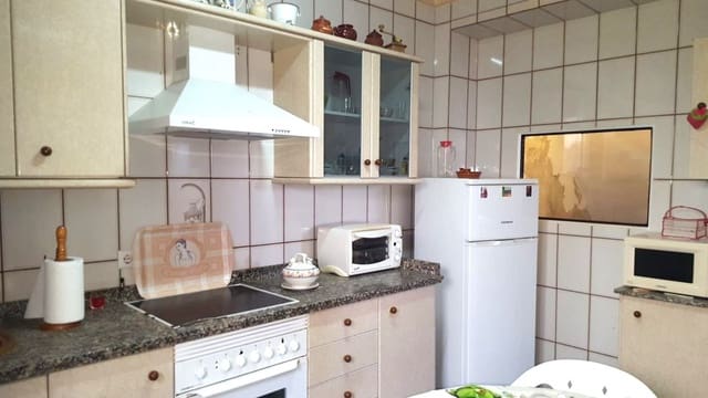 5 slaapkamer Huis te koop in Algarrobo met garage - € 225.000 (Ref: 9669501)