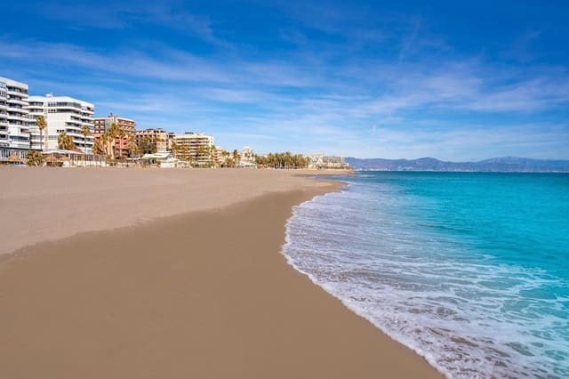 Ubebygd land til salgs i Torremolinos - € 650 000 (Ref: 9669505)