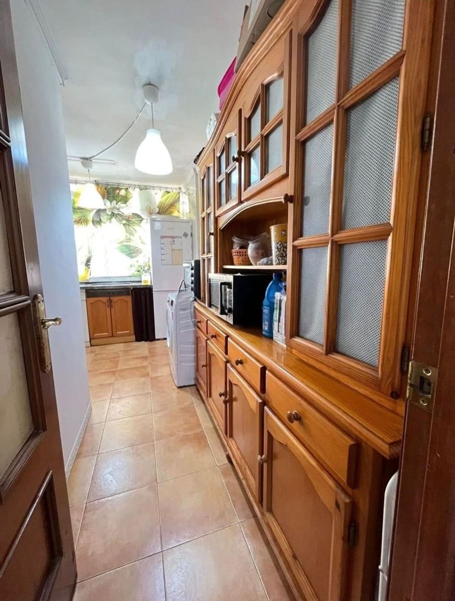 2 bedroom Apartment for sale in Malaga city with garage - € 365,000 (Ref: 9669507)