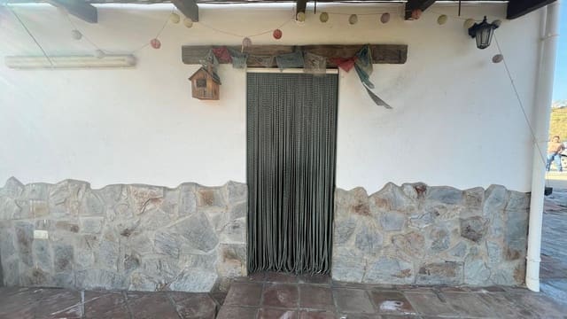 2 quarto Quinta/Casa Rural para venda em Vélez-Málaga com piscina garagem - 420 000 € (Ref: 9669513)