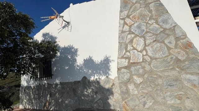 2 quarto Quinta/Casa Rural para venda em Vélez-Málaga com piscina garagem - 420 000 € (Ref: 9669513)