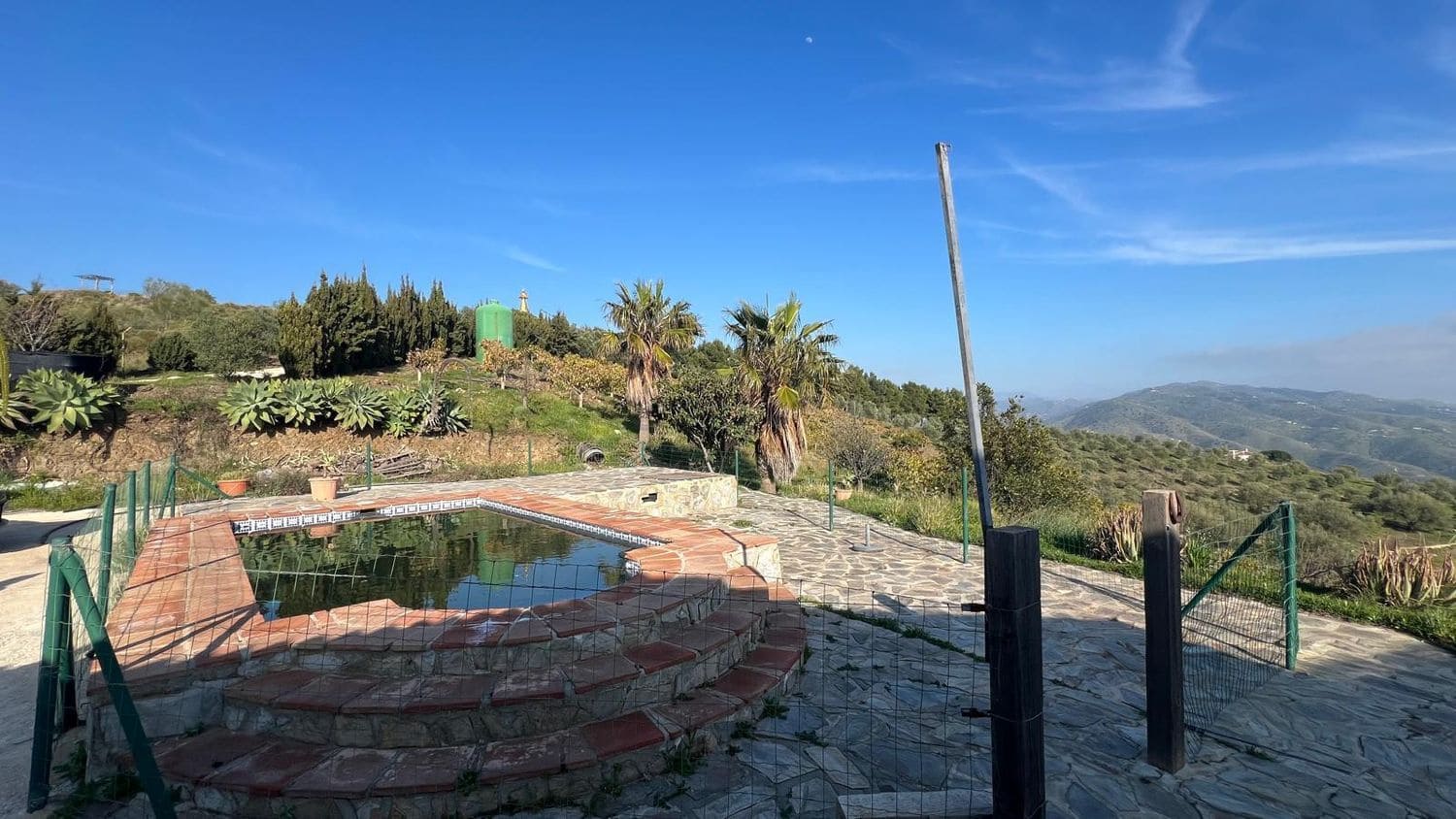 2 bedroom Finca/Country House for sale in Velez-Malaga with pool garage - € 420,000 (Ref: 9669513)