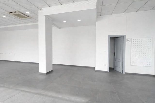 Kaupallinen myytävänä paikassa Vélez-Málaga - 250 000 € (Ref: 9669515)