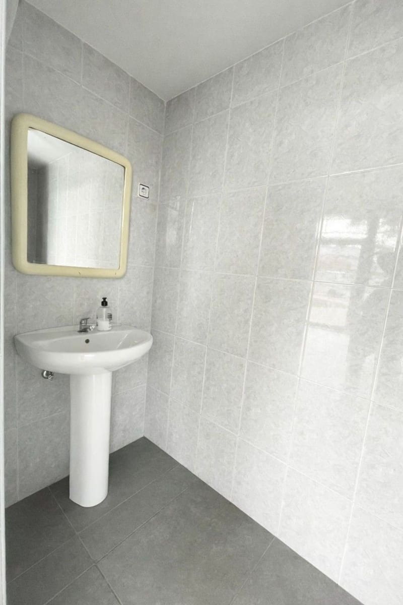 Kaupallinen myytävänä paikassa Velez-Malaga - 250 000 € (Ref: 9669515)