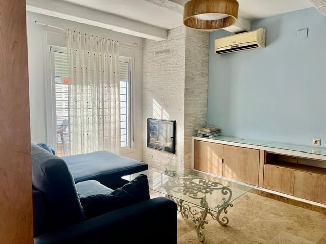 Maison de Ville de 3 chambres à louer à Rincón de la Victoria avec garage - 1 800 € (Ref: 9669518)