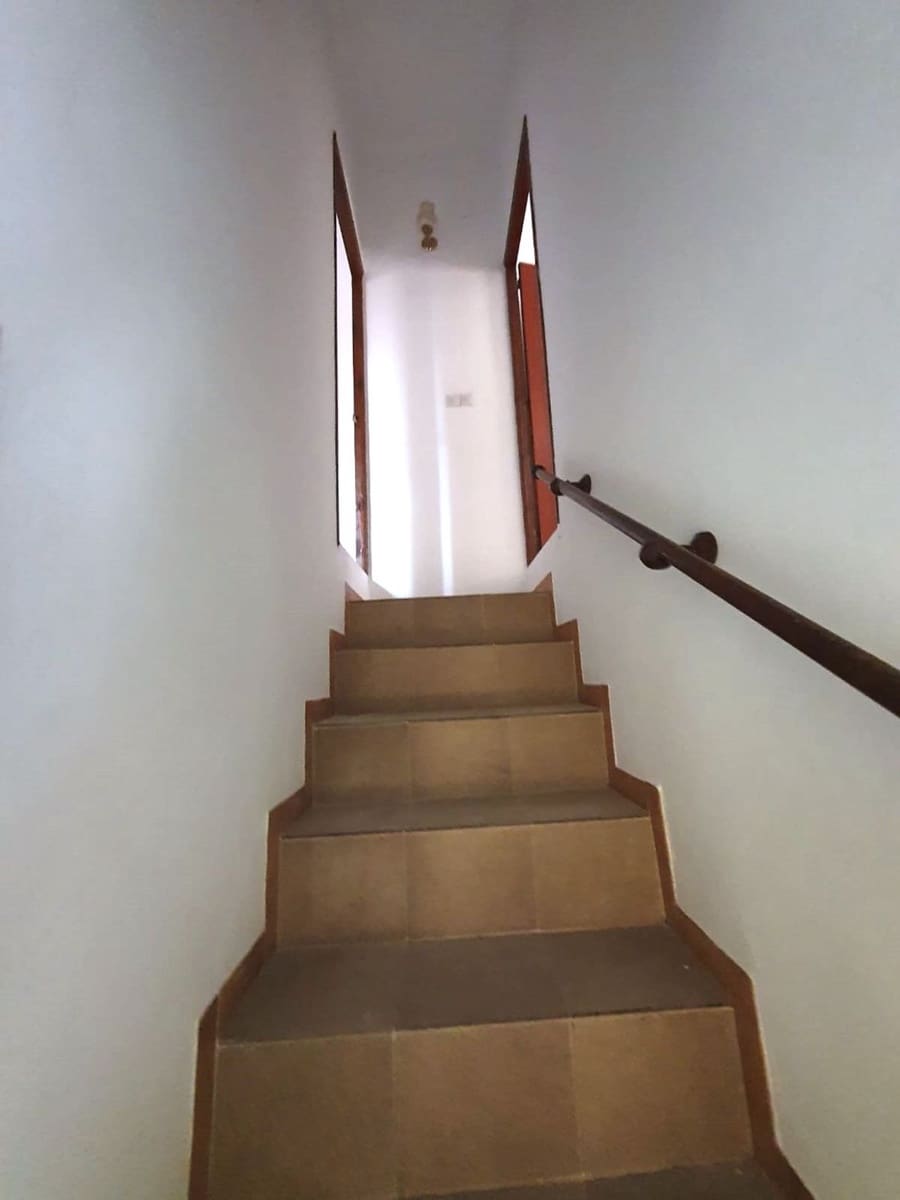 5 sovrum Finca/Hus på landet till salu i Comares med garage - 165 000 € (Ref: 9669523)