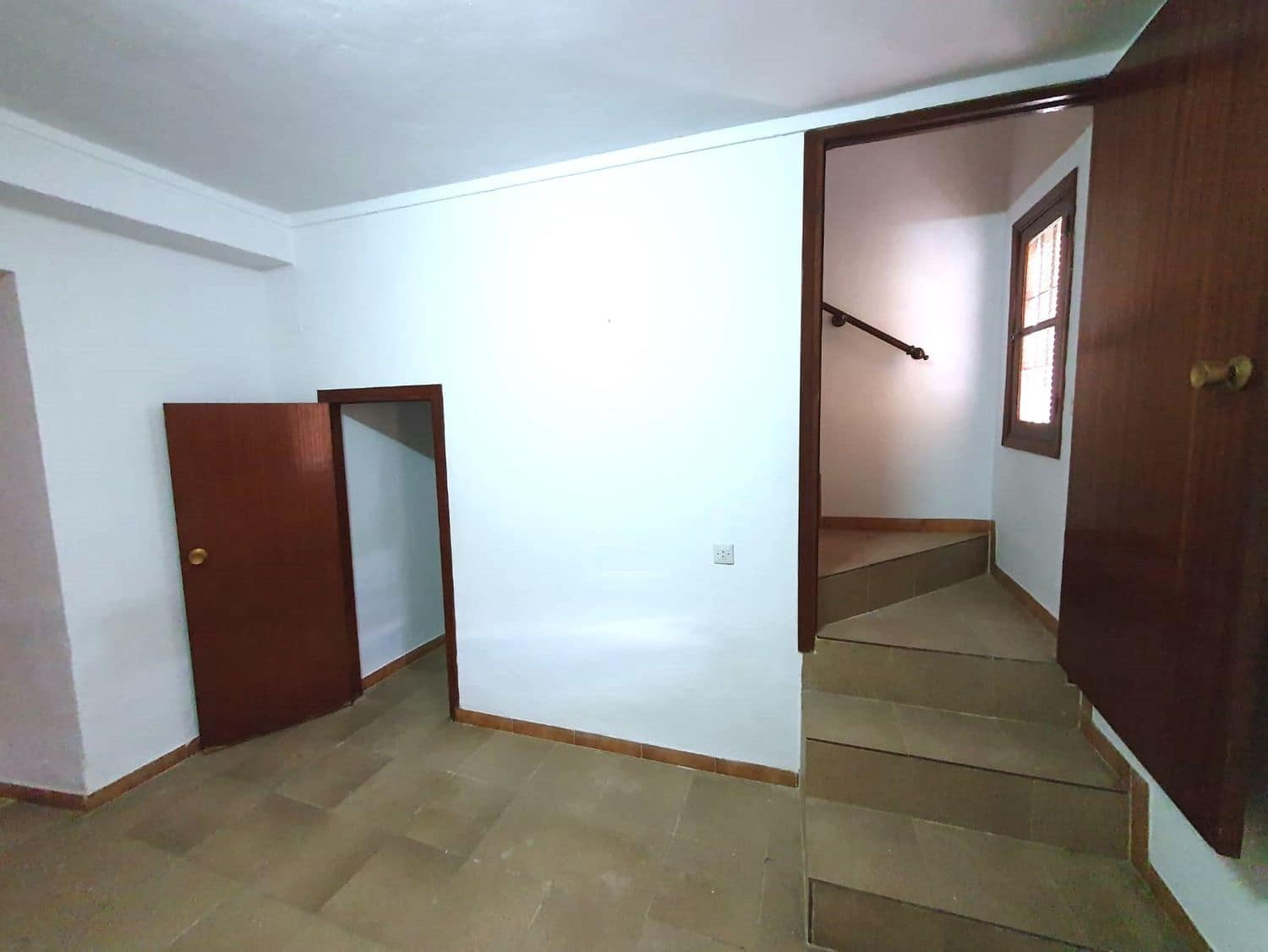 5 sovrum Finca/Hus på landet till salu i Comares med garage - 165 000 € (Ref: 9669523)