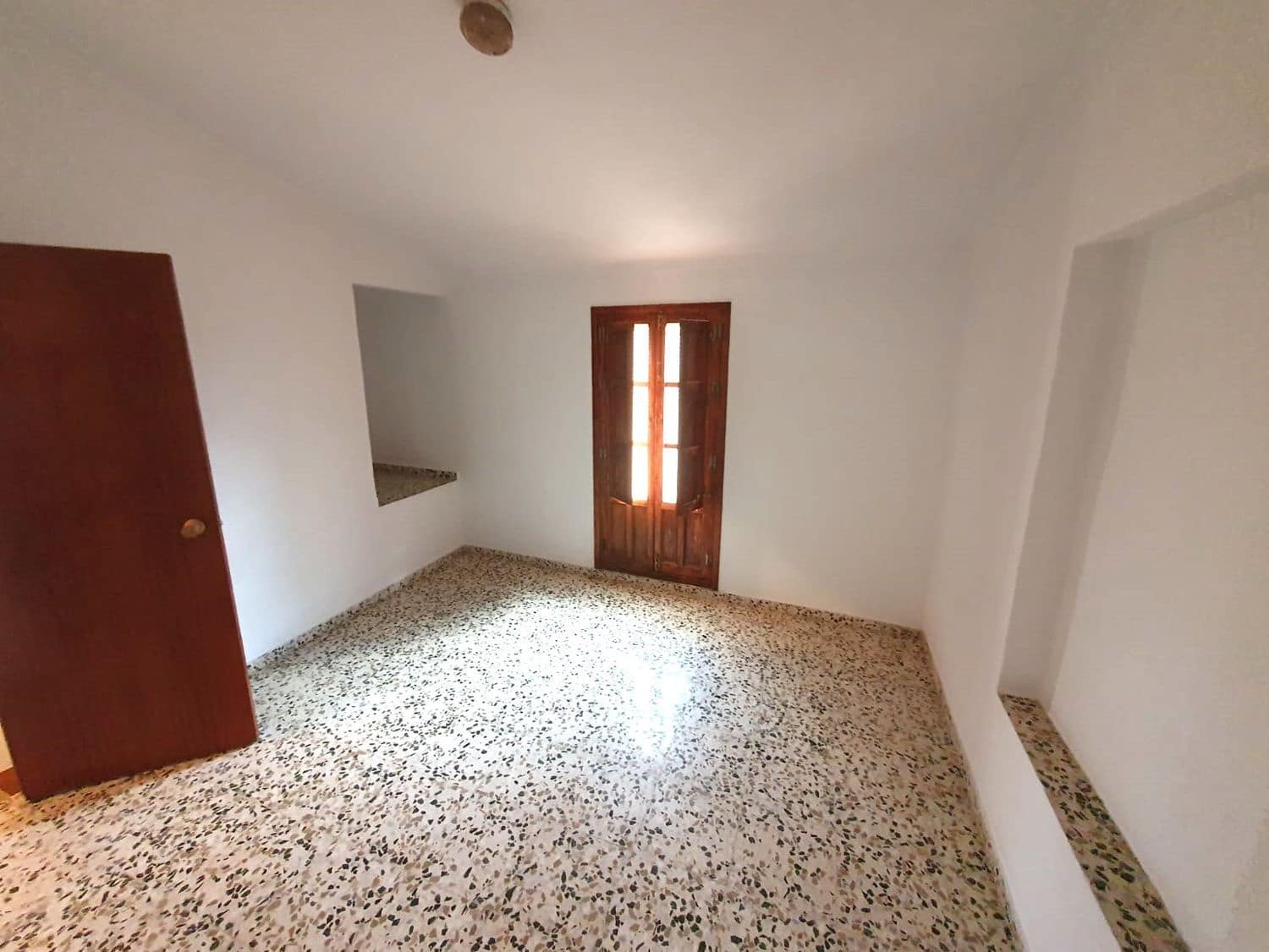 5 sovrum Finca/Hus på landet till salu i Comares med garage - 165 000 € (Ref: 9669523)