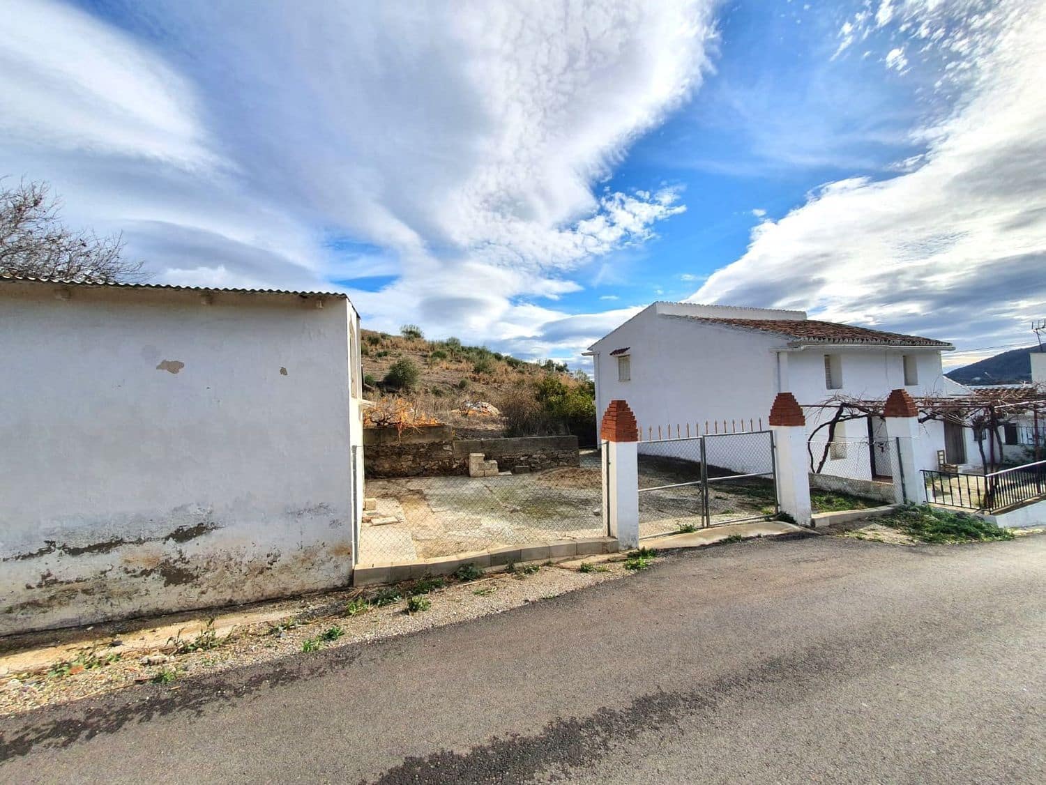 5 sovrum Finca/Hus på landet till salu i Comares med garage - 165 000 € (Ref: 9669523)