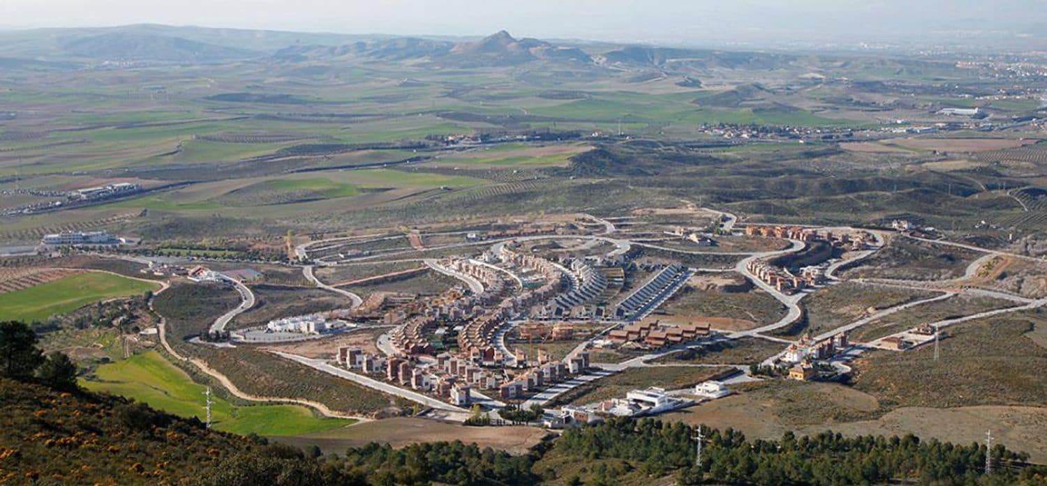 Chalet de 3 habitaciones en Dílar en venta con piscina garaje - 599.000 € (Ref: 9669524)