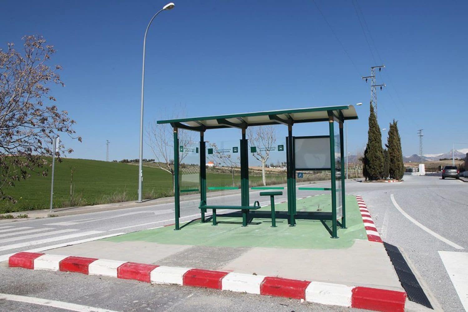 Chalet de 3 habitaciones en Dílar en venta con piscina garaje - 599.000 € (Ref: 9669524)