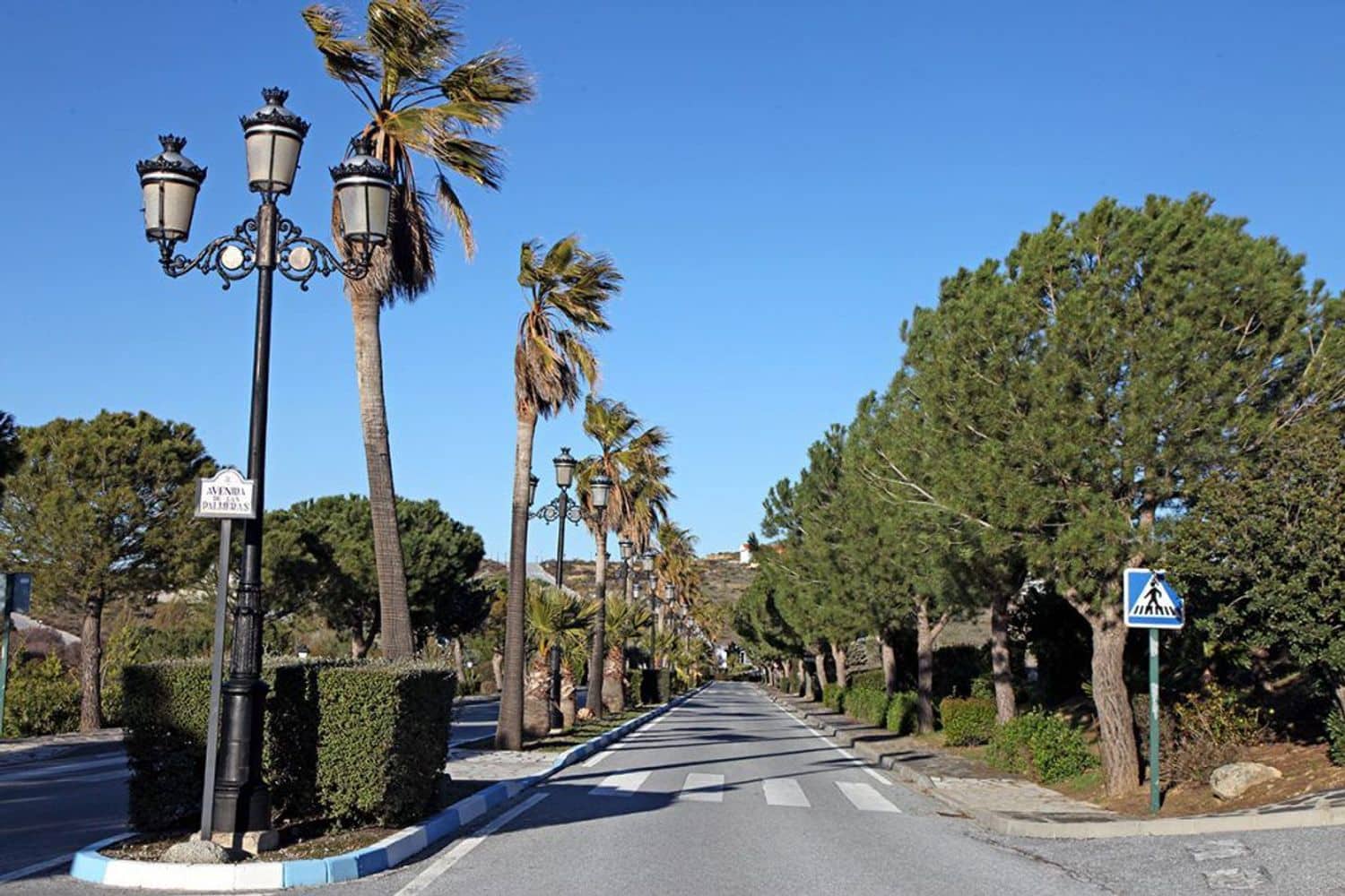 Chalet de 3 habitaciones en Dílar en venta con piscina garaje - 599.000 € (Ref: 9669524)