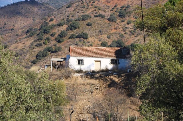 3 camera da letto Finca/Casa di Campagna in vendita in Comares con piscina garage - 325.000 € (Rif: 9669525)