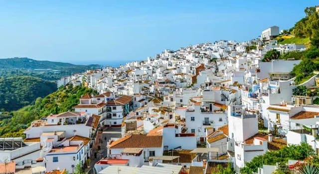 Grunde uden byggetilladelser til salg i Torrox Pueblo, Torrox - € 677.000 (Ref: 9669532)