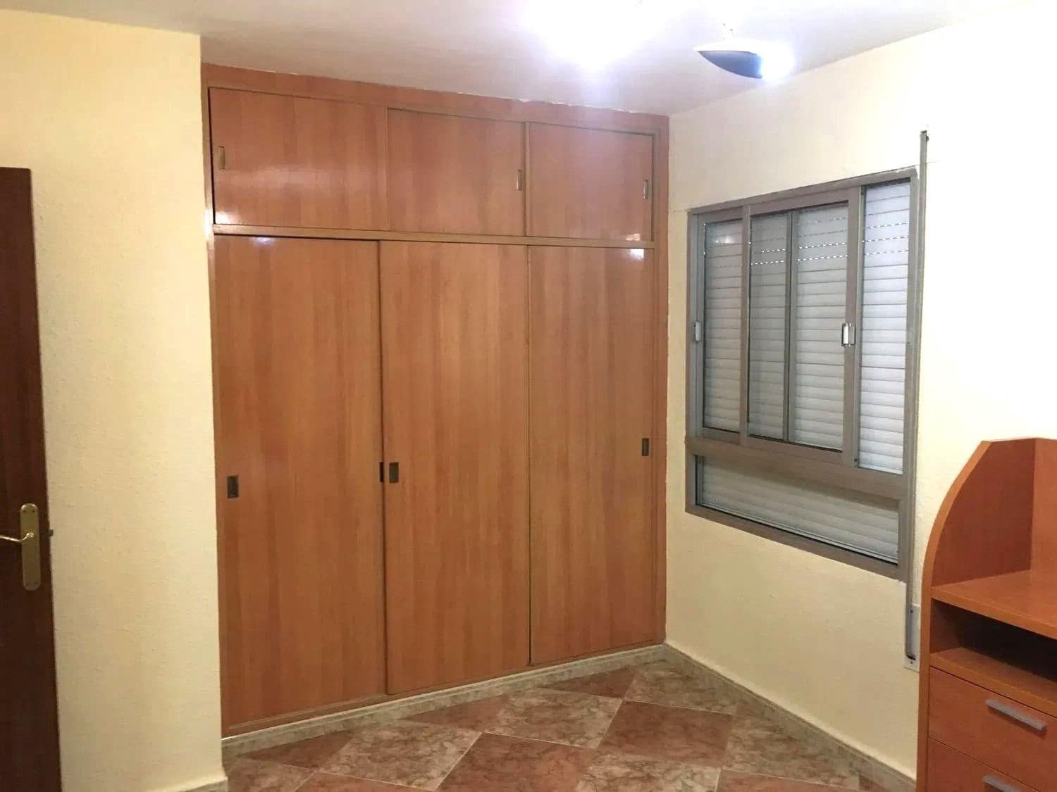 3 makuuhuone Huoneisto myytävänä paikassa Malaga kaupunki mukana 
autotalli - 270 000 € (Ref: 9669534)