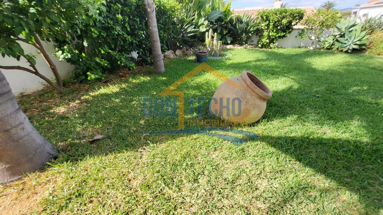 5 sovrum Villa till salu i Caleta de Velez med garage - 995 000 € (Ref: 9669537)