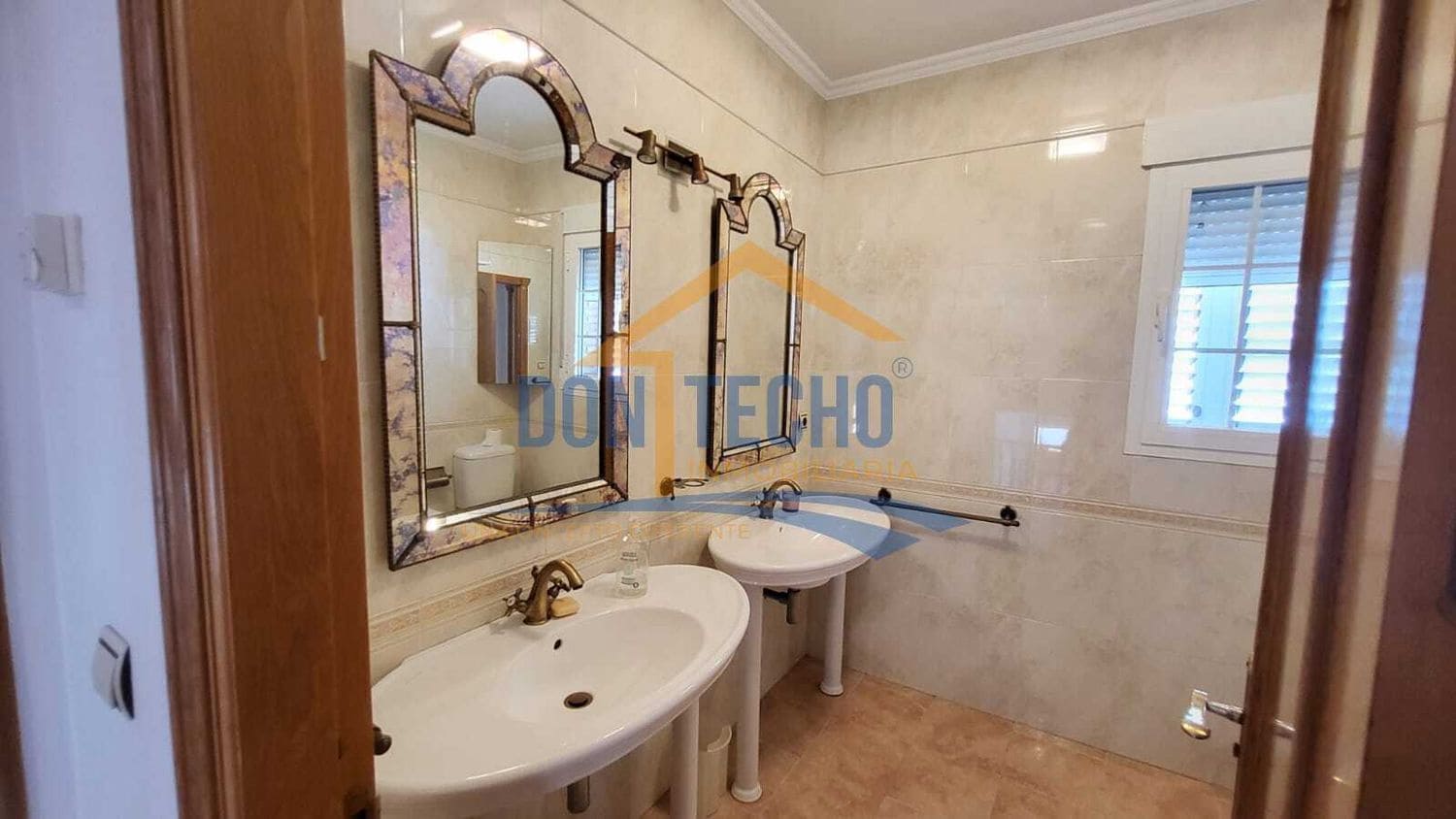 5 sovrum Villa till salu i Caleta de Velez med garage - 995 000 € (Ref: 9669537)