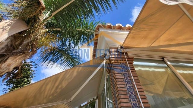 5 quarto Moradia para venda em Caleta de Vélez, Vélez-Málaga com garagem - 995 000 € (Ref: 9669537)