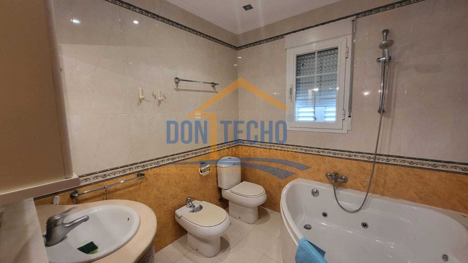 5 sovrum Villa till salu i Caleta de Velez med garage - 995 000 € (Ref: 9669537)