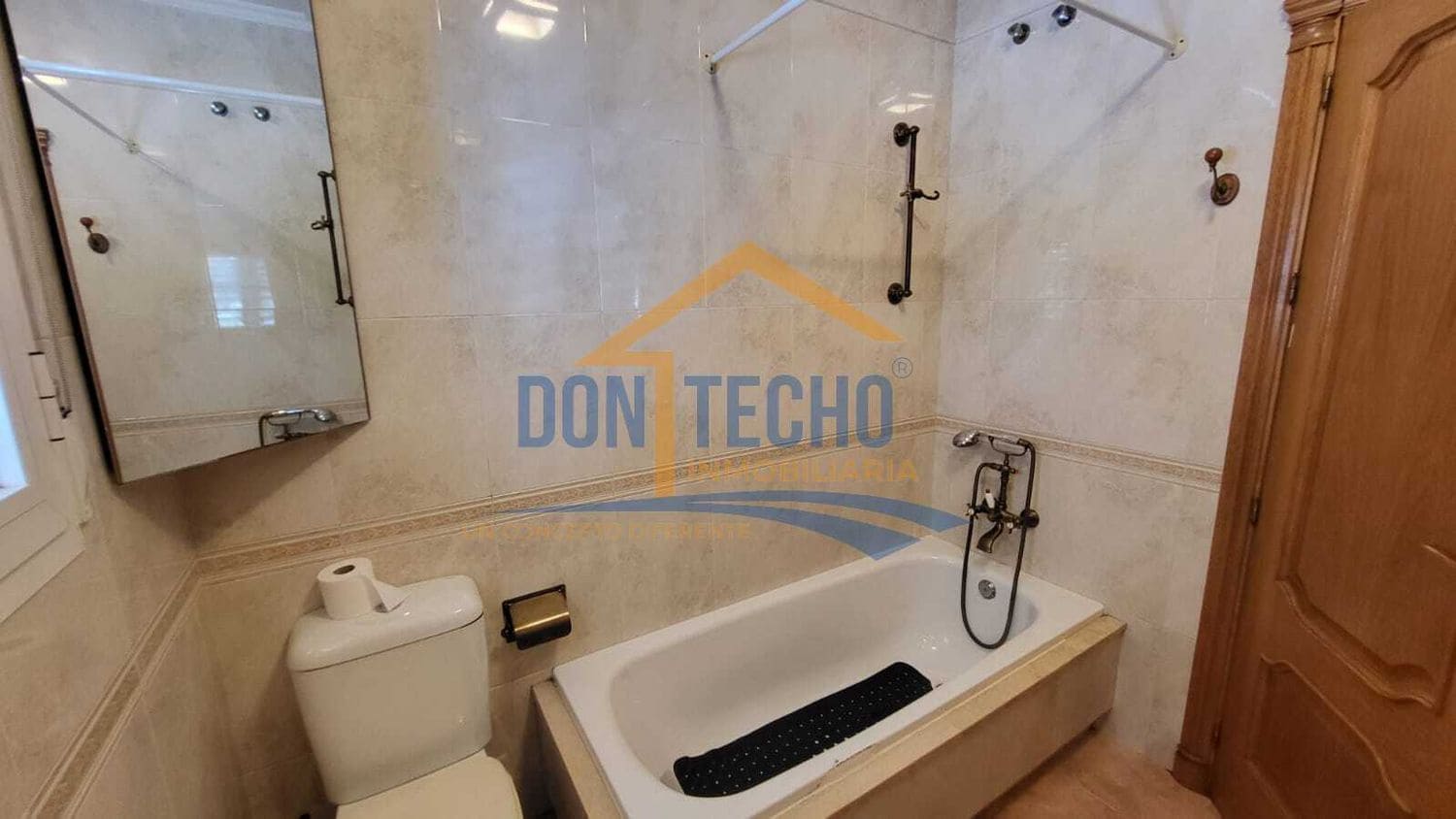 5 sovrum Villa till salu i Caleta de Velez med garage - 995 000 € (Ref: 9669537)