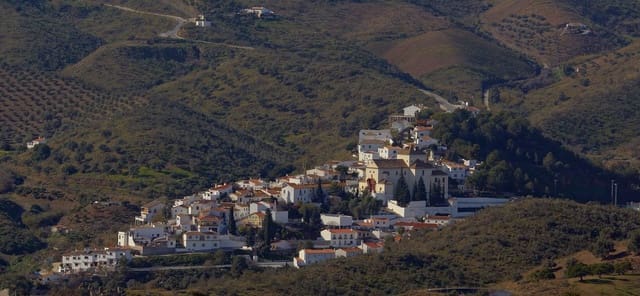 8 quarto Quinta/Casa Rural para venda em Macharaviaya com garagem - 2 500 000 € (Ref: 9669539)