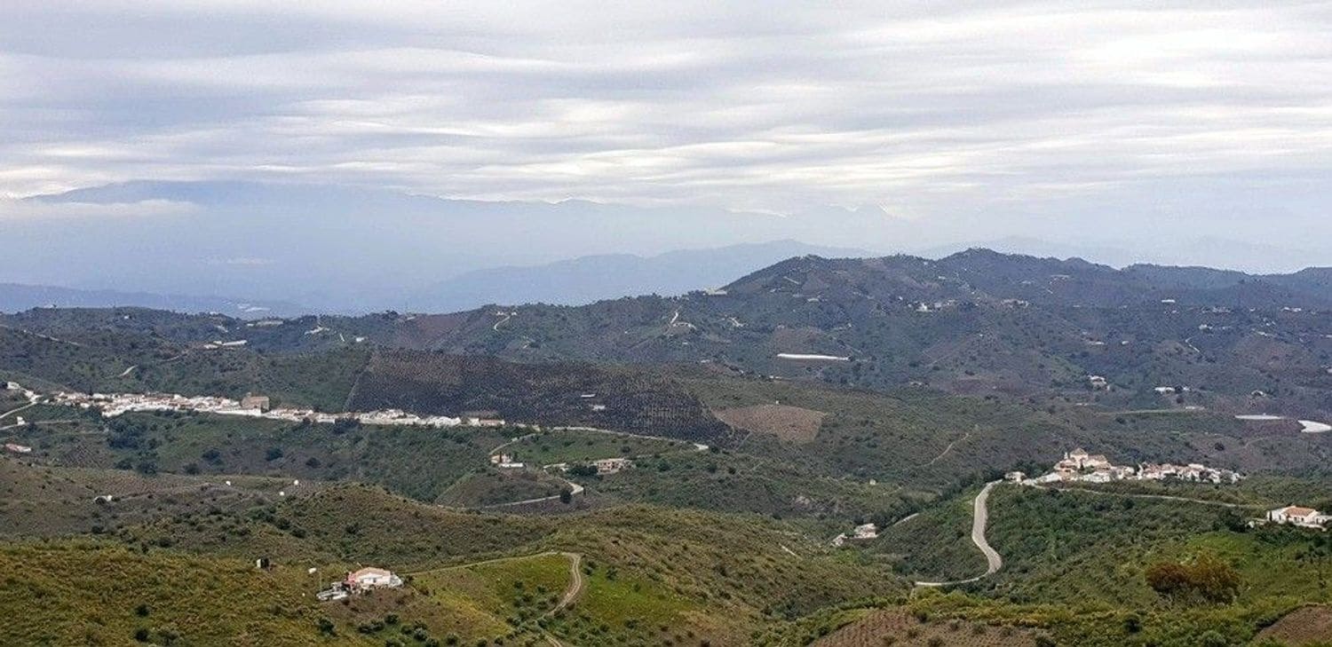 8 bedroom Finca/Country House for sale in Macharaviaya with pool garage - € 2,500,000 (Ref: 9669539)