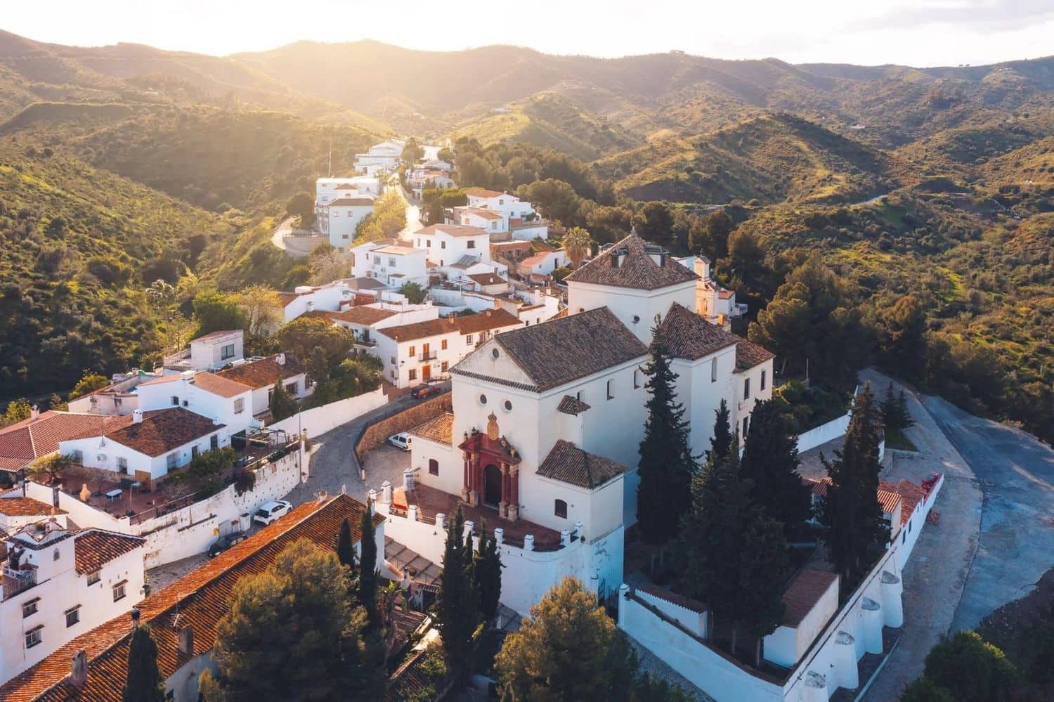 8 bedroom Finca/Country House for sale in Macharaviaya with pool garage - € 2,500,000 (Ref: 9669539)