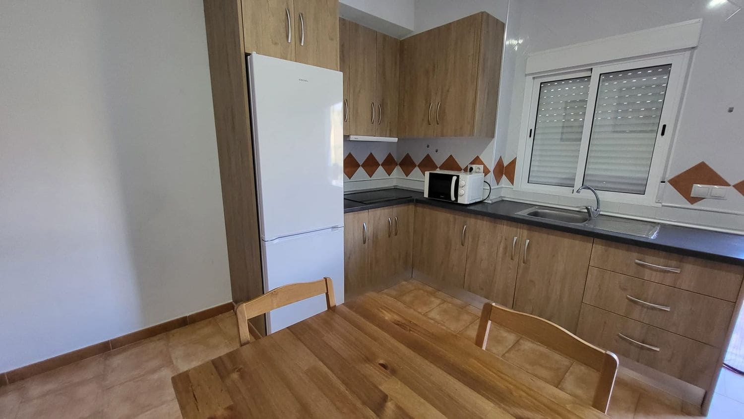 2 soveværelse Lejlighed til leje i Moclinejo med garage - € 600 (Ref: 9669848)