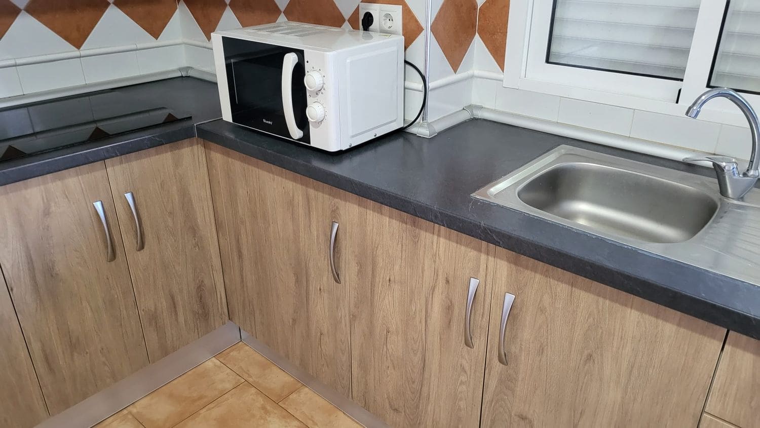 2 soveværelse Lejlighed til leje i Moclinejo med garage - € 600 (Ref: 9669848)