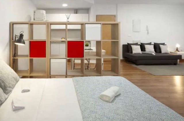 Appartamento in vendita in Torre de Benagalbon, Rincón de la Victoria con garage - 180.000 € (Rif: 9669849)