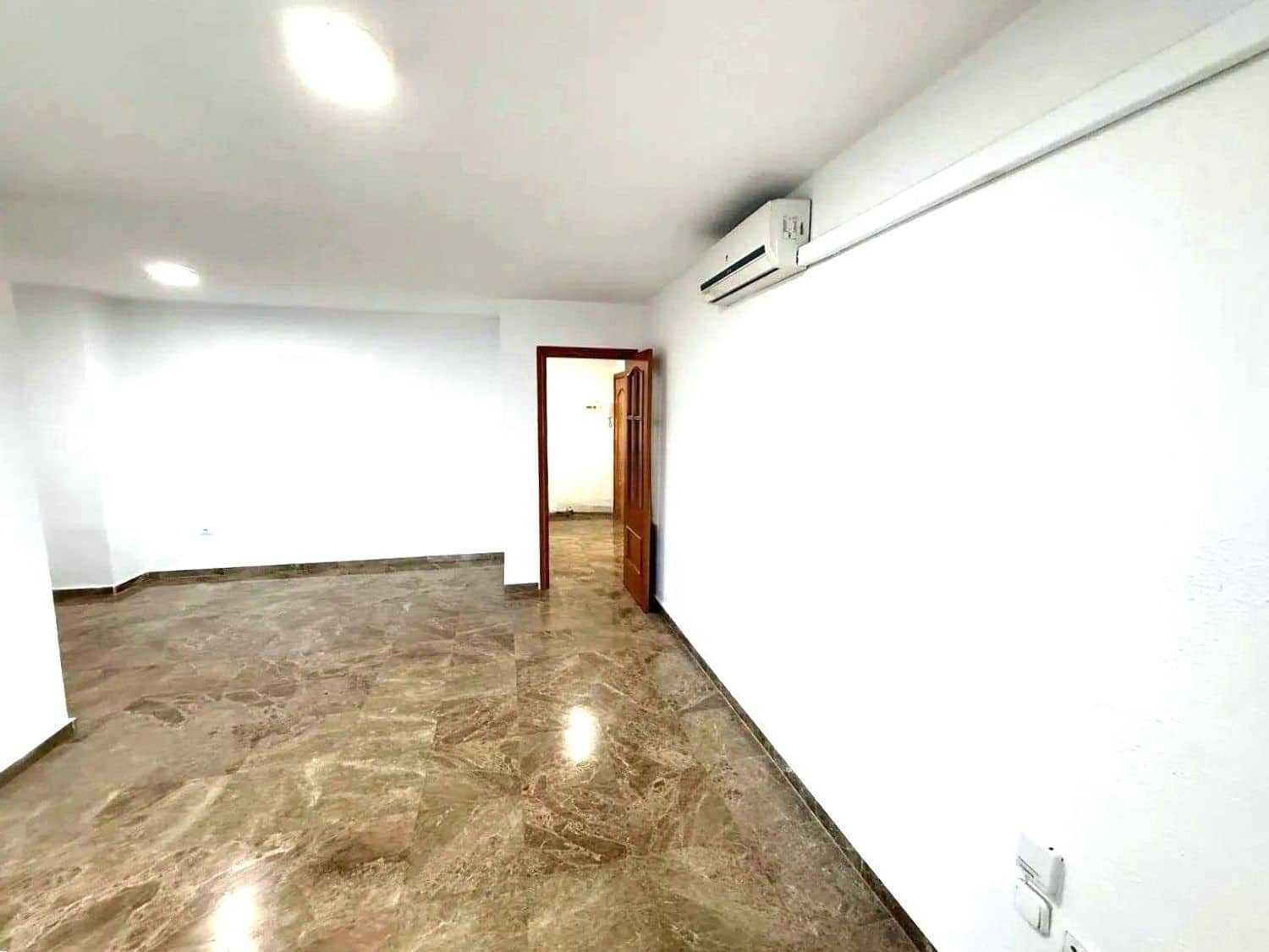 Apartamento de 3 habitaciones en Alhaurín de la Torre en venta con garaje - 335.000 € (Ref: 9676807)