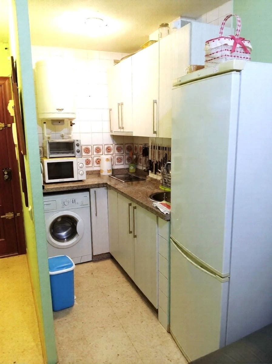 1 quarto Apartamento para venda em Torremolinos com garagem - 215 000 € (Ref: 9676808)