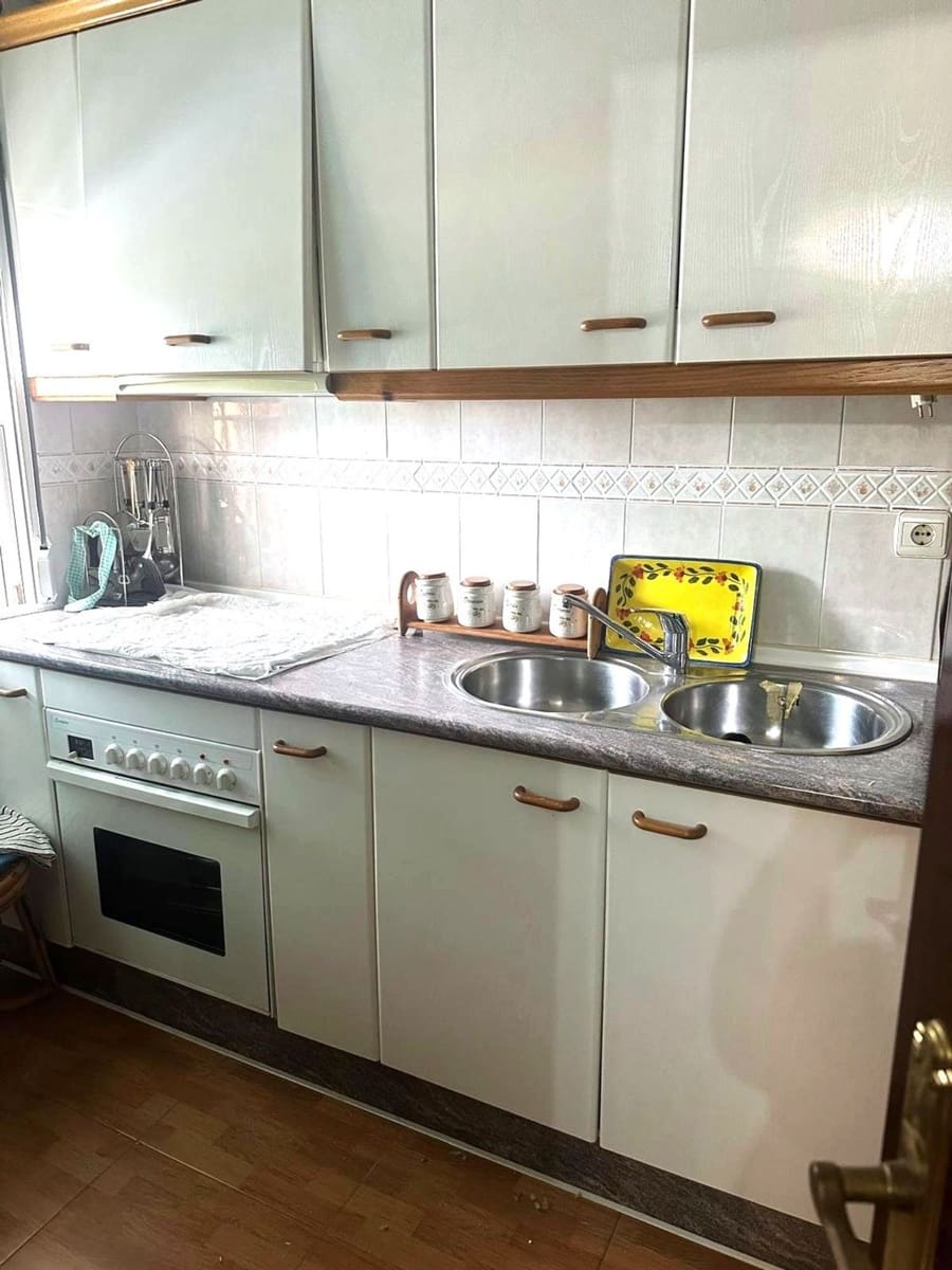 2 bedroom Villa for sale in Alhaurin de la Torre with garage - € 320,000 (Ref: 9676809)