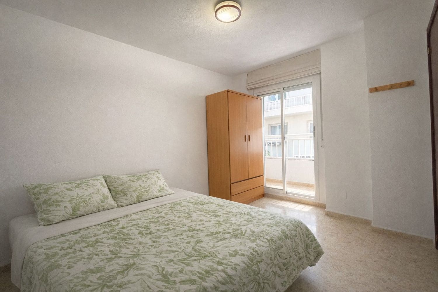 3 bedroom Apartment for sale in Torre del Mar with garage - € 345,000 (Ref: 9679515)