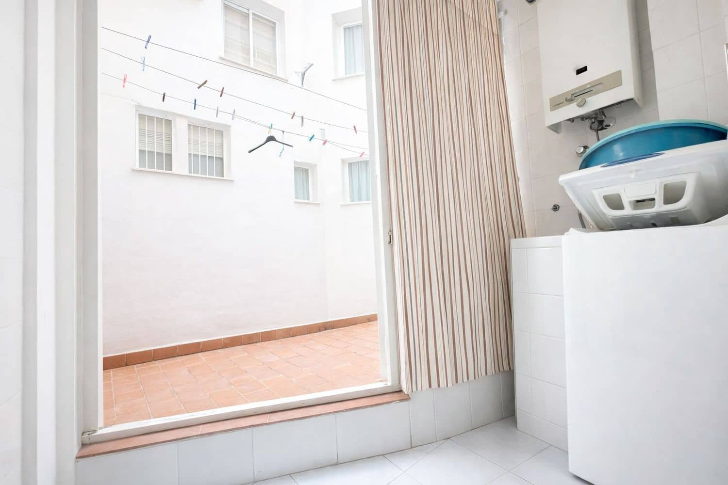 3 bedroom Apartment for sale in Torre del Mar with garage - € 345,000 (Ref: 9679515)