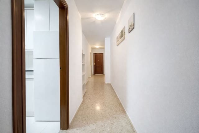 3 makuuhuone Huoneisto myytävänä paikassa Torre del Mar, Vélez-Málaga mukana 
autotalli - 345 000 € (Ref: 9679515)