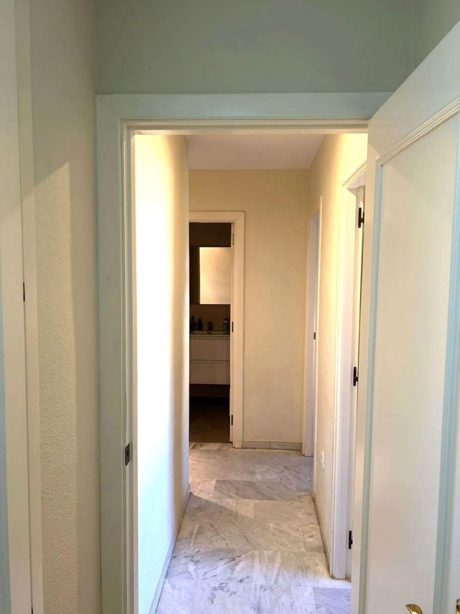 3 Zimmer Apartment zu verkaufen in Malaga Stadt mit Pool Garage - 530.000 € (Ref: 9679516)