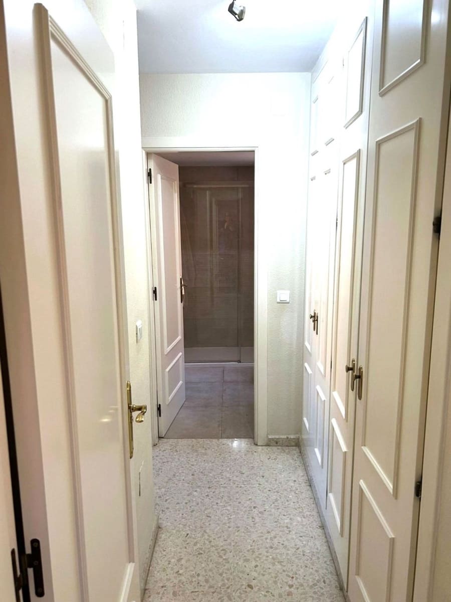 3 Zimmer Apartment zu verkaufen in Malaga Stadt mit Pool Garage - 530.000 € (Ref: 9679516)