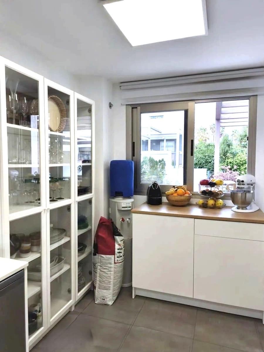 4 bedroom Townhouse for sale in Pinos de Alhaurin with pool garage - € 659,000 (Ref: 9679517)