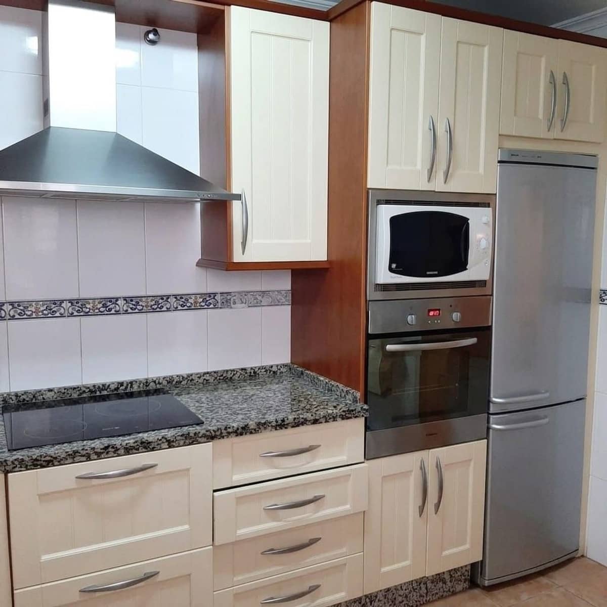 2 soverom Leilighet til salgs i La Cala del Moral med svømmebasseng garasje - € 350 000 (Ref: 9683363)