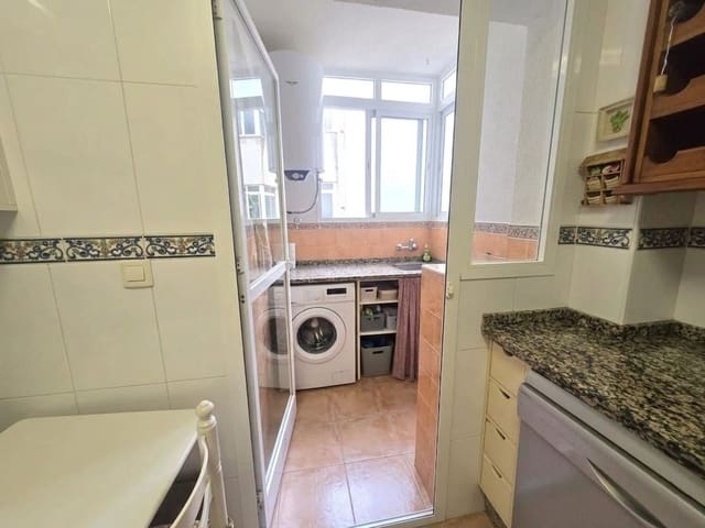 2 soverom Leilighet til salgs i La Cala del Moral, Rincón de la Victoria med svømmebasseng garasje - € 350 000 (Ref: 9683363)