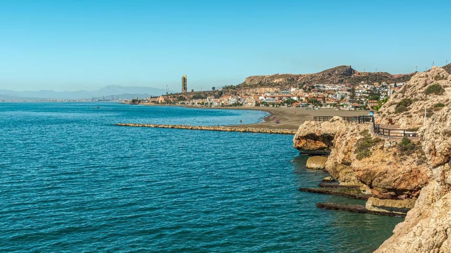 2 soverom Leilighet til salgs i La Cala del Moral med svømmebasseng garasje - € 350 000 (Ref: 9683363)