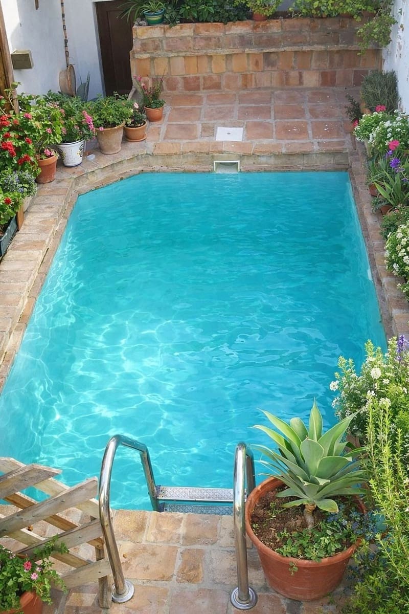 6 bedroom Villa for sale in Cartama with pool garage - € 460,000 (Ref: 9685946)