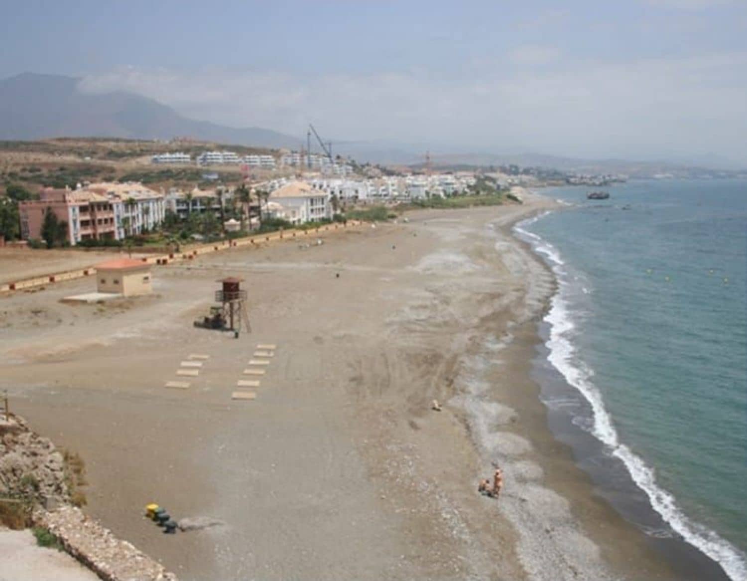 Apartamento de 2 habitaciones en Casares en venta con piscina garaje - 335.000 € (Ref: 9690061)
