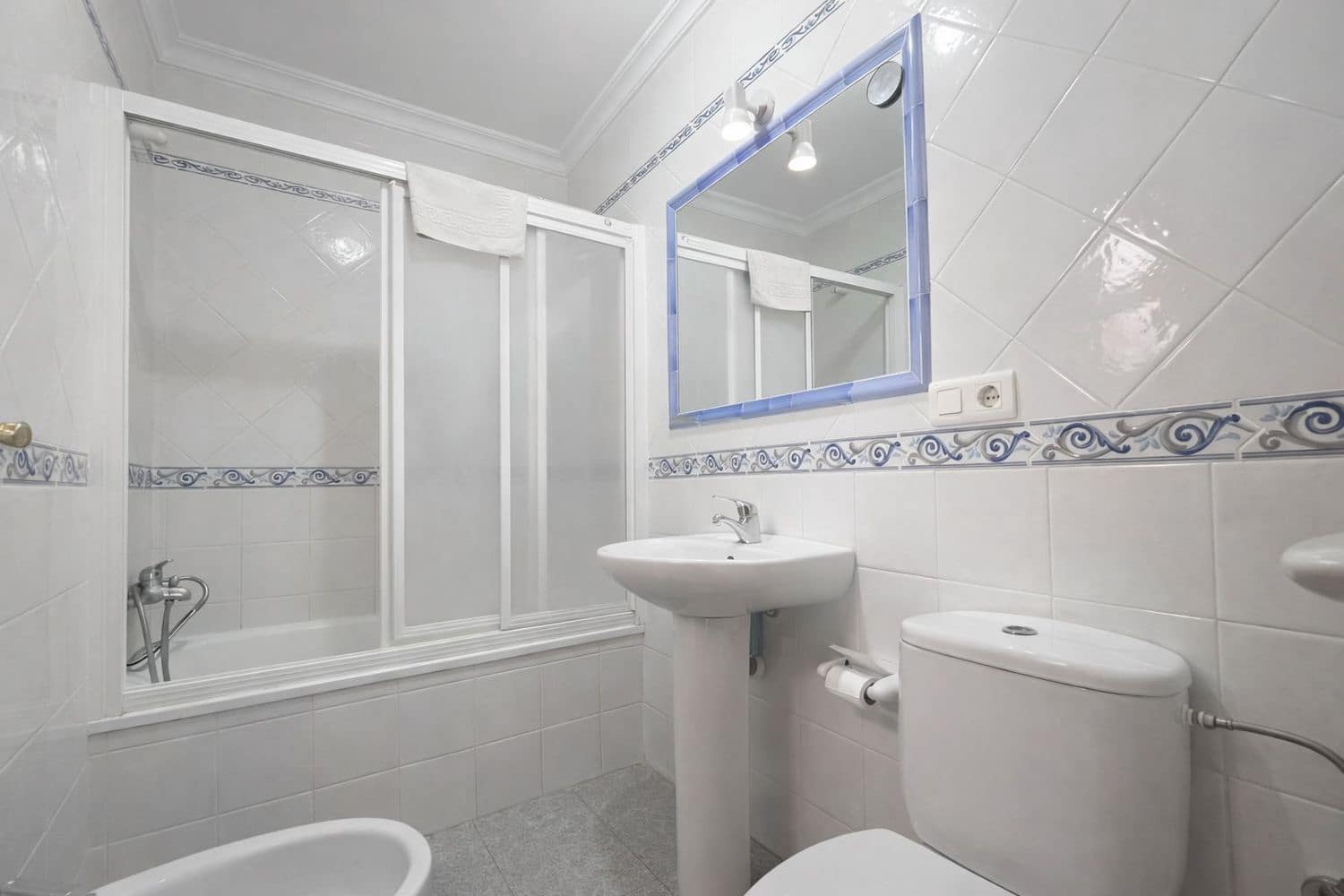 3 soveværelse Lejlighed til salg i Nerja med garage - € 1.500.000 (Ref: 9690063)